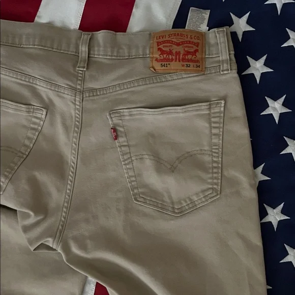 Levi 541 pants - Picture 8 of 11